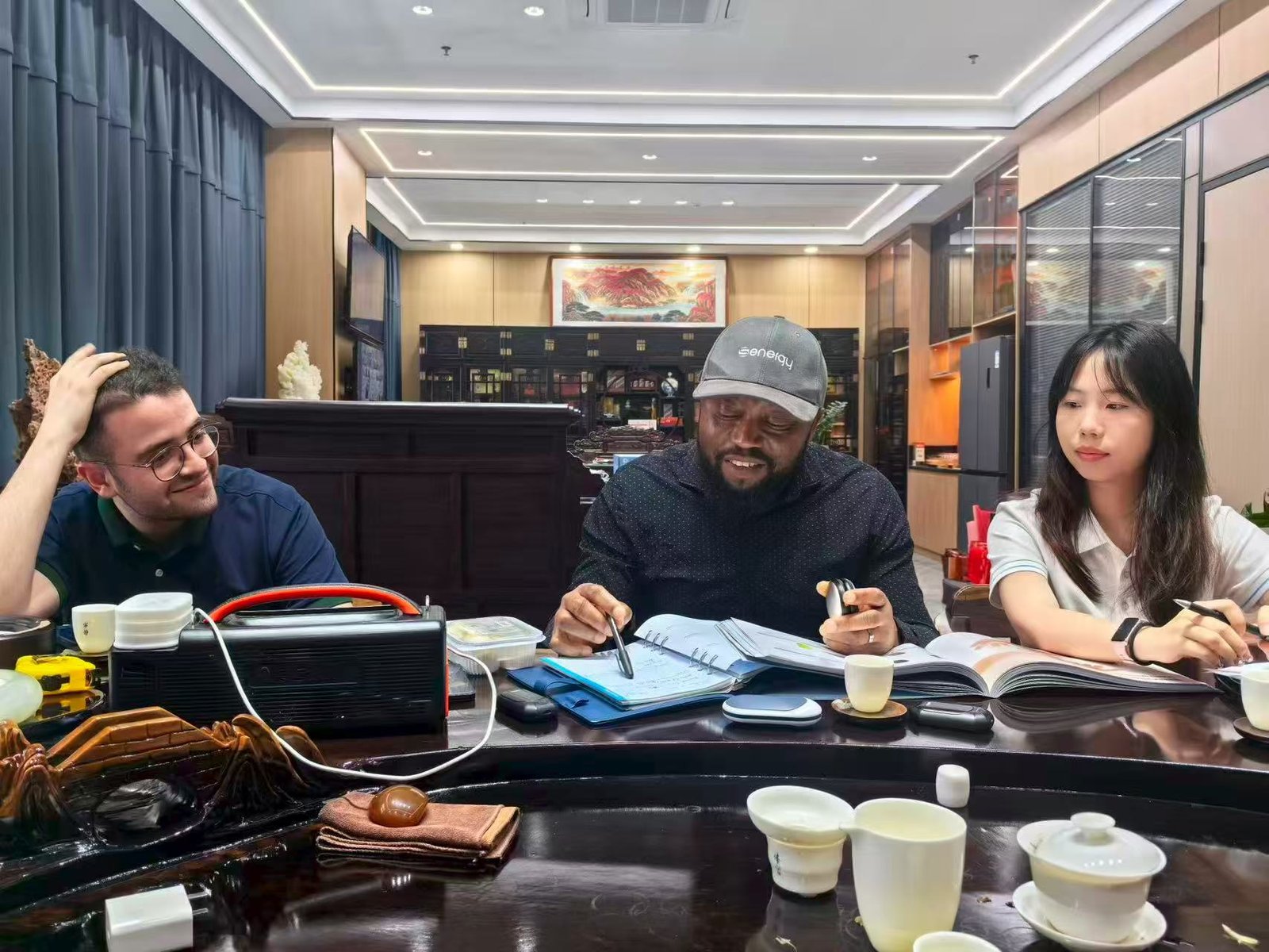 Trixure commercial discussion with a manufacturer in China